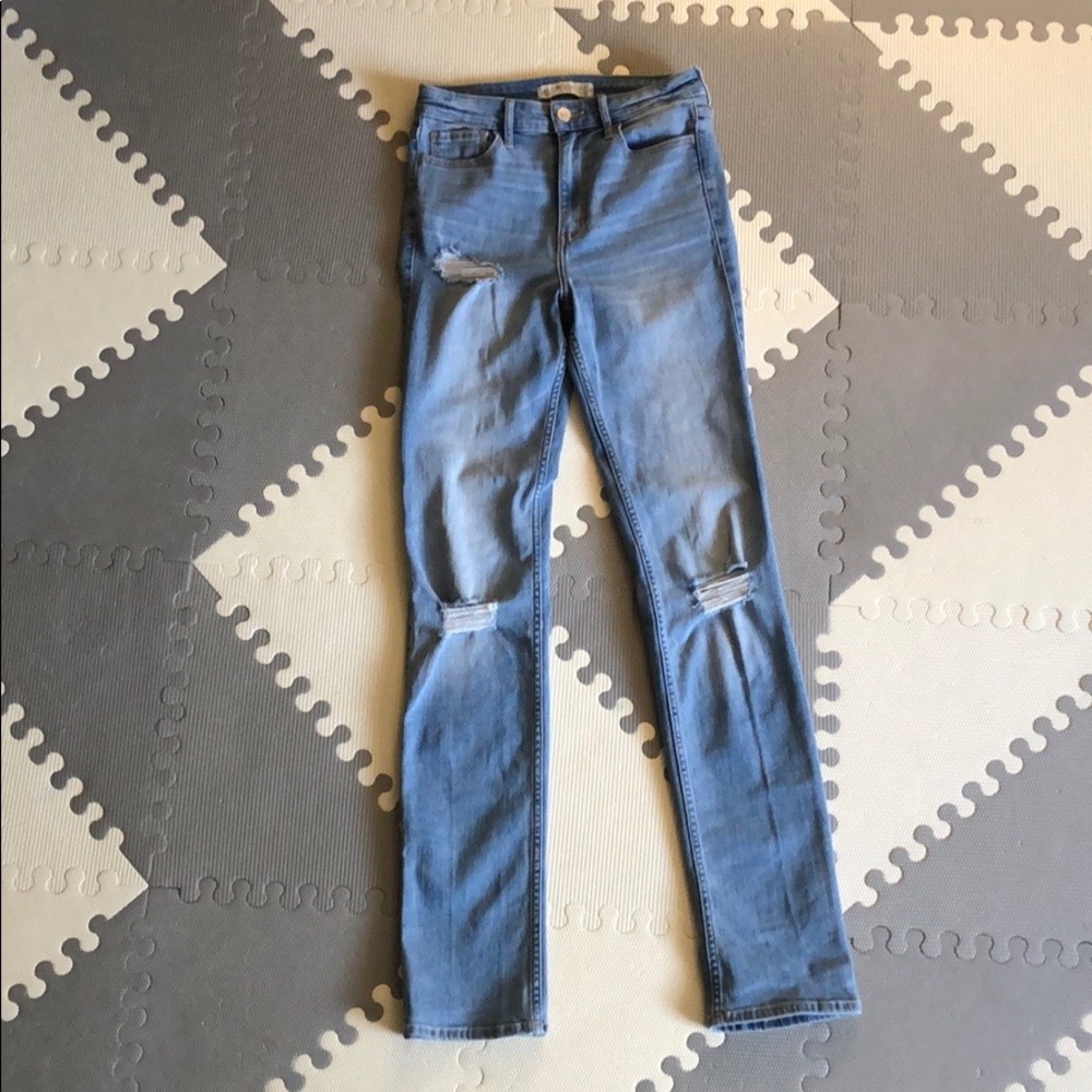 Abercrombie Distressed Jeans- size 4
